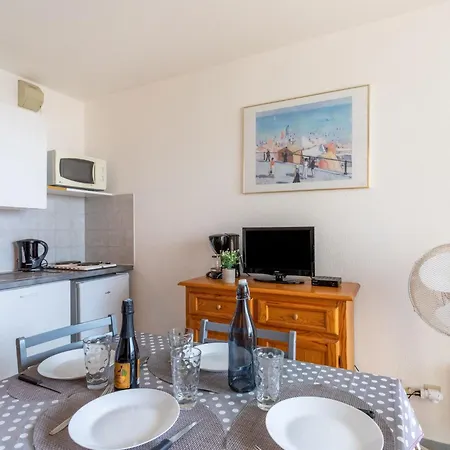 Apartment Le Beach-1 By Interhome *